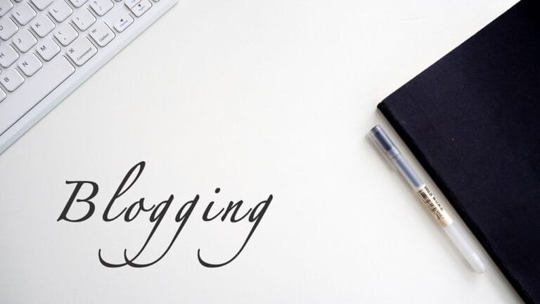 blogging 4812375 1280